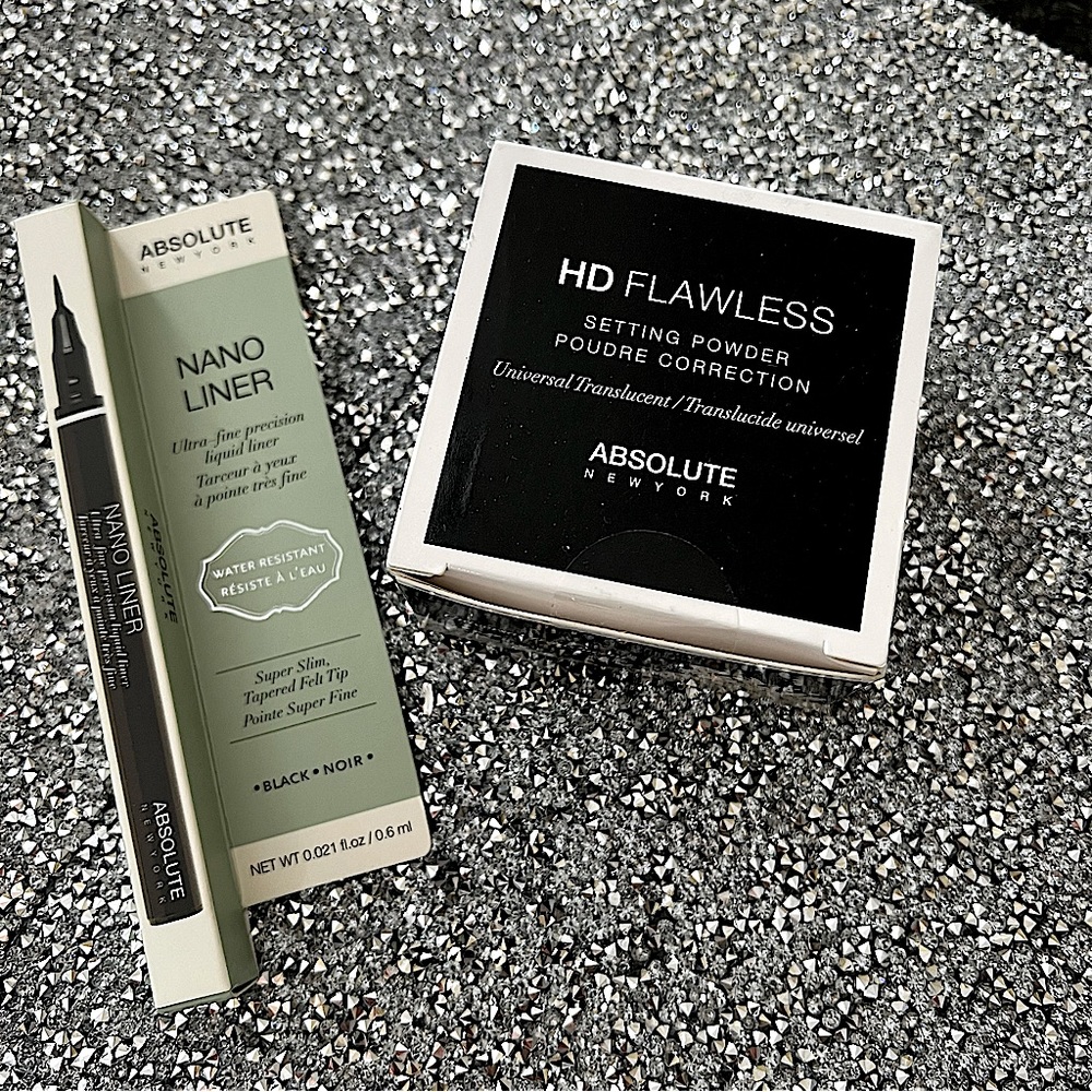 Brand NEW ‼️HD Flawless Loose Setting Powder and Nano Liner